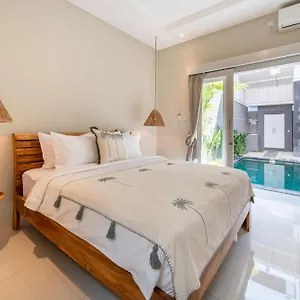 Della One * Seminyak (Bali)