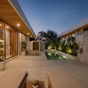 Villa Yours Bingin *