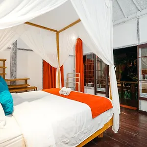 Pagoda, Sumptuous 4br With Tropical Vibes In Seminyak *