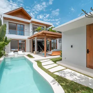 Loulou Bali - Brand New Tropical 3br Next To