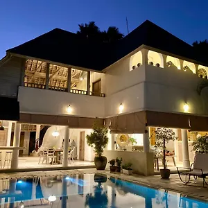 Unique 3br With Pool 5 Minute Walk To The Pererenan *