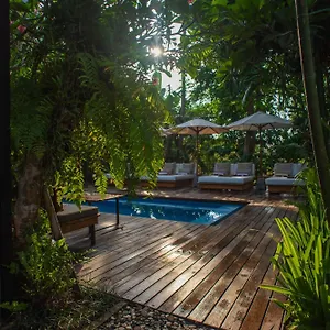 Pangkung Sari Bed & Breakfast 3*