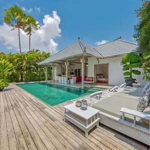 Promo 4 Bd Spacious In Strategic Location Apartamento Seminyak