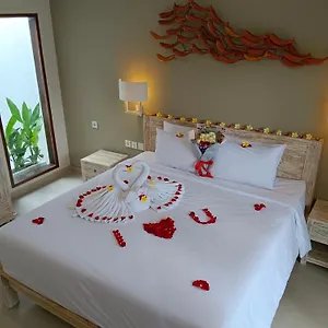 Guest house Kubu Garden &