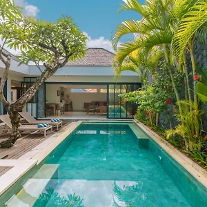 Villa Anahata: Modern 2br W/ Pool In !