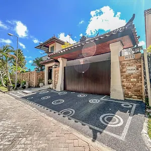 Villa Tentram By Bali Jimbaran