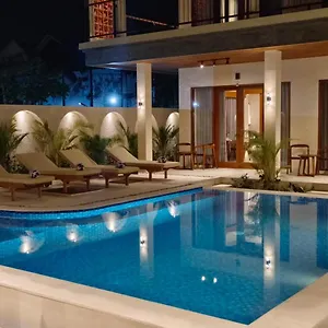 Fullmoon Nelayan Hotel