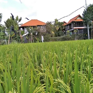 Guest house Umah Watu 4*