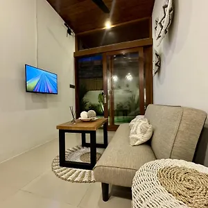 Lovely 2 Bedroom Next To Munggu Beach! Villa Canggu (Bali)