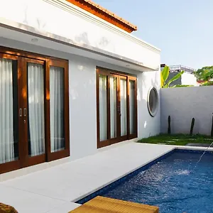 New In Canggu. Villa