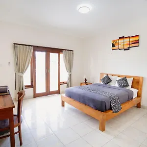 Kayuma Catu Guest house