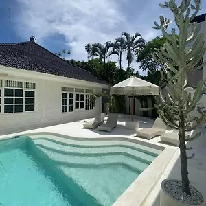 El Nis - - 4 Bedroom - 4 Bathroom - Luxury Villa Legian (Bali)