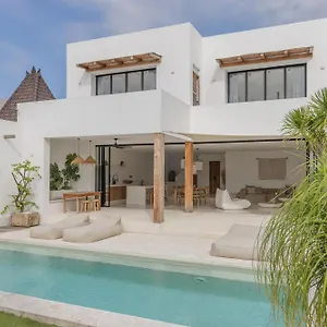 Villa Scorcio: 3br Tranquil Escape In Pererenan *