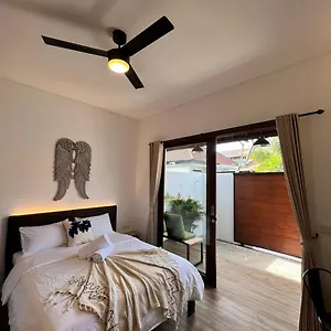 Negrita House Canggu (Bali)