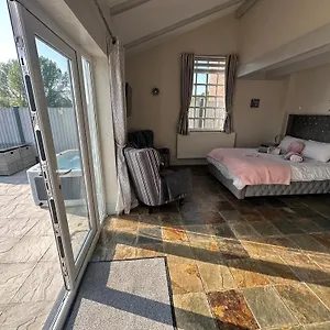 Holiday home Dwylig Isa Rhuddlan