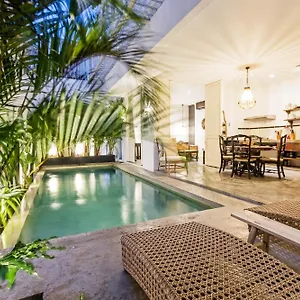 Villa Nata - 3br Luxury Modern Berawa *