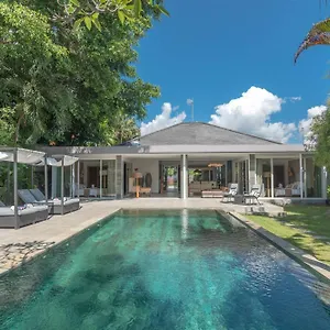 Lou - Luxury By The Villa Banjar (Bali)