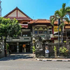 Hotel Candra Adigraha 3*