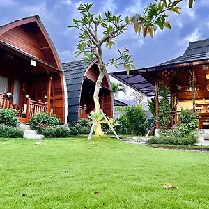 Santhara Wooden House Canggu (Bali)