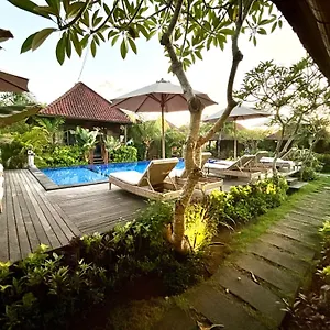 Gedong Nusa Huts Village de vacances 3*