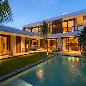 Villa Rumah Pulau New Stunning 3br Private With Pool In