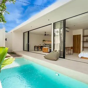 Villa Nina Complex Pecatu (Bali)