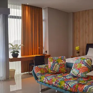 Mini Coliving Apartment *