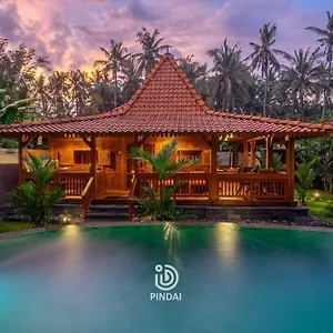 Rumah Joglo Candi Dasa (Bali)
