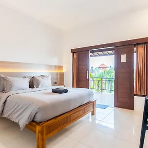 Few Mins Walk To Cafes & Bb 3 Guest house Canggu (Bali)
