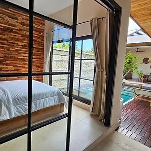 Lm Mendira Villa Candi Dasa (Bali)