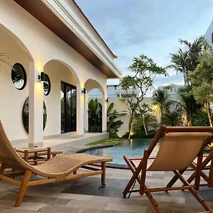 The Dahlia's New 3 Bedroom Canggu-munggu Seseh Villa Canggu (Bali)