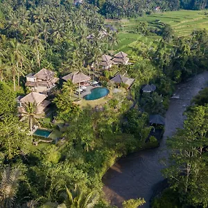 Semana Villa