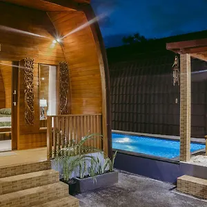 Kubu Silvia Villa