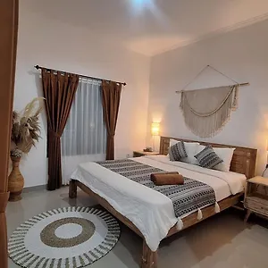 Homestay David Surf House *
