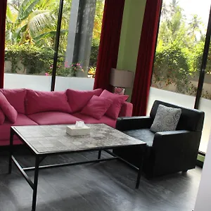 Hillside Guest house *