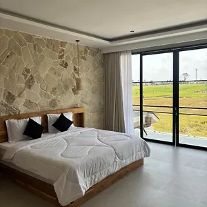 Paddy's House Seseh Guest house