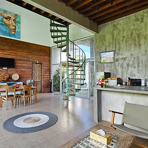 Lj Guest house