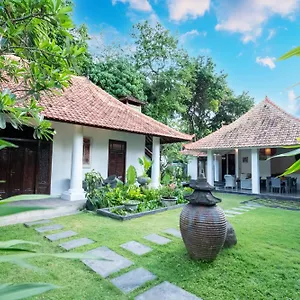 5 Bedroom In With Big Garden Villa Seminyak (Bali)