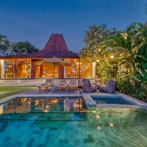 Villa Kayu 4br With Stunning Rice Field Views By Santi Management Canggu (Bali)