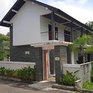 Oyo Danawa House Denpasar (Bali)