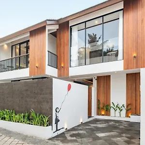 Guest house Kaja House