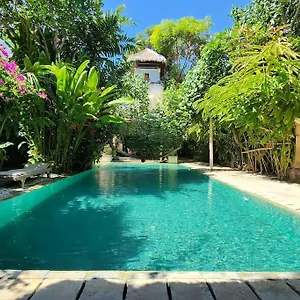 Bali's Paradise Charm At Centre Villa *