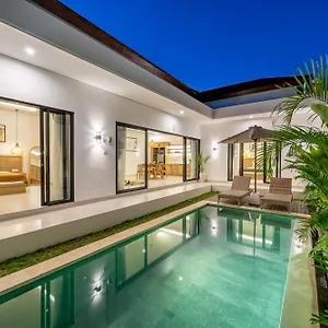 Villa Castillo Modern 2 Bedroom In Aircon Living *