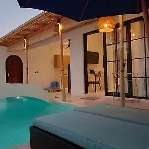 Kustay Villa