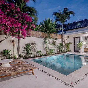 Lemone 5 By Bali Solutions Villa