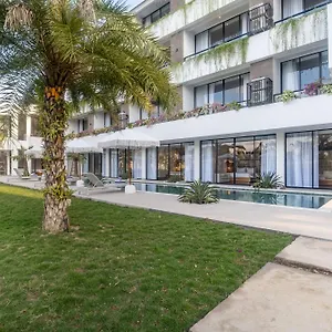 Octa And Condotel