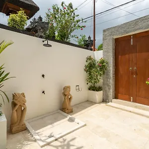 Villa Ombak At Seseh Canggu (Bali)