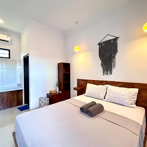 Guest house Dude Surf House *