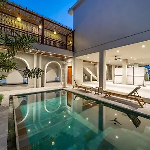 Villa Townseseh 2- Sun, Sea, And Serenity - Your Perfect