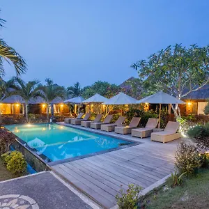 Mantra Huts 4*